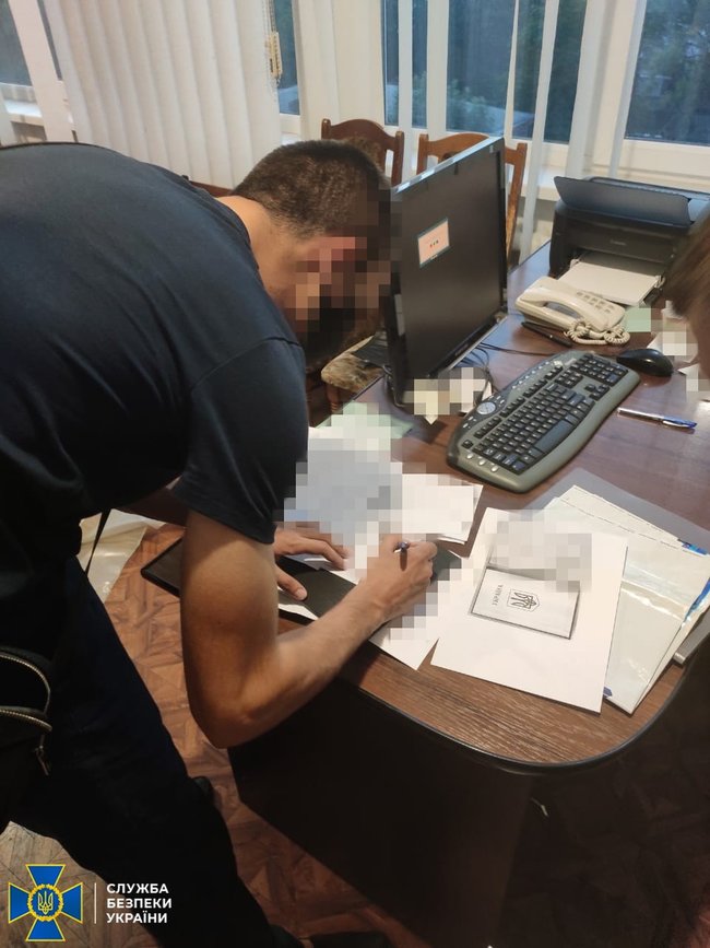 Налоговики торговали данными из баз данных в Хмельницком, - СБУ 02