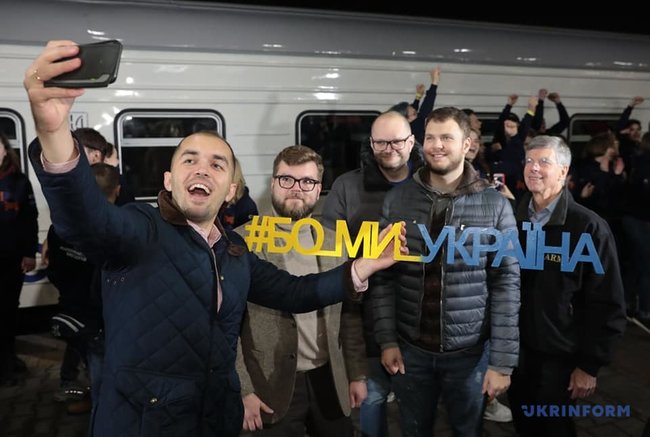 Поїзд із Києва до Маріуполя курсуватиме щодня, - Укрзалізниця 02