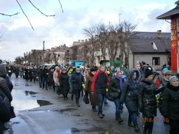 С погибшим в зоне АТО воином батальона имени генерала Кульчицкого Мирославом Сливкой простились на Хмельнитчине 06