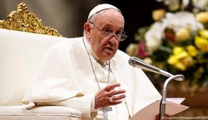 War in Ukraine will not be resolved by "infantile logic of weapons", "soft power of dialogue" is needed - Pope Francis