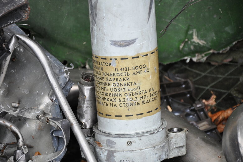 Кресло-катапульта, образцы снарядов и личные вещи рашистов: На Андреевском спуске открылась благотворительная выставка Спротив-2022 05 Кресло-катапульта, образцы снарядов и личные вещи рашистов: На Андреевском спуске открылась благотворительная выставка Спротив-2022 05