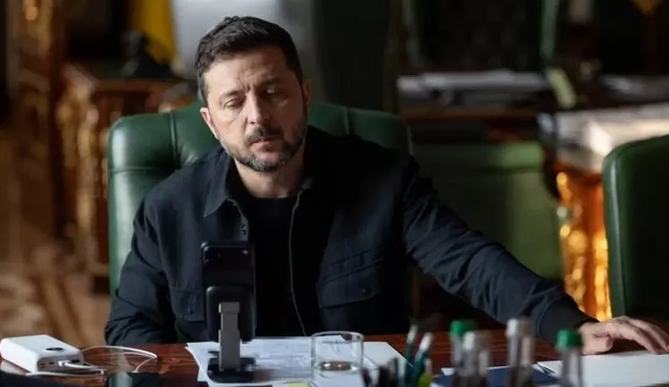 Зеленський вивів Руслана Кравченка зі складу РНБО