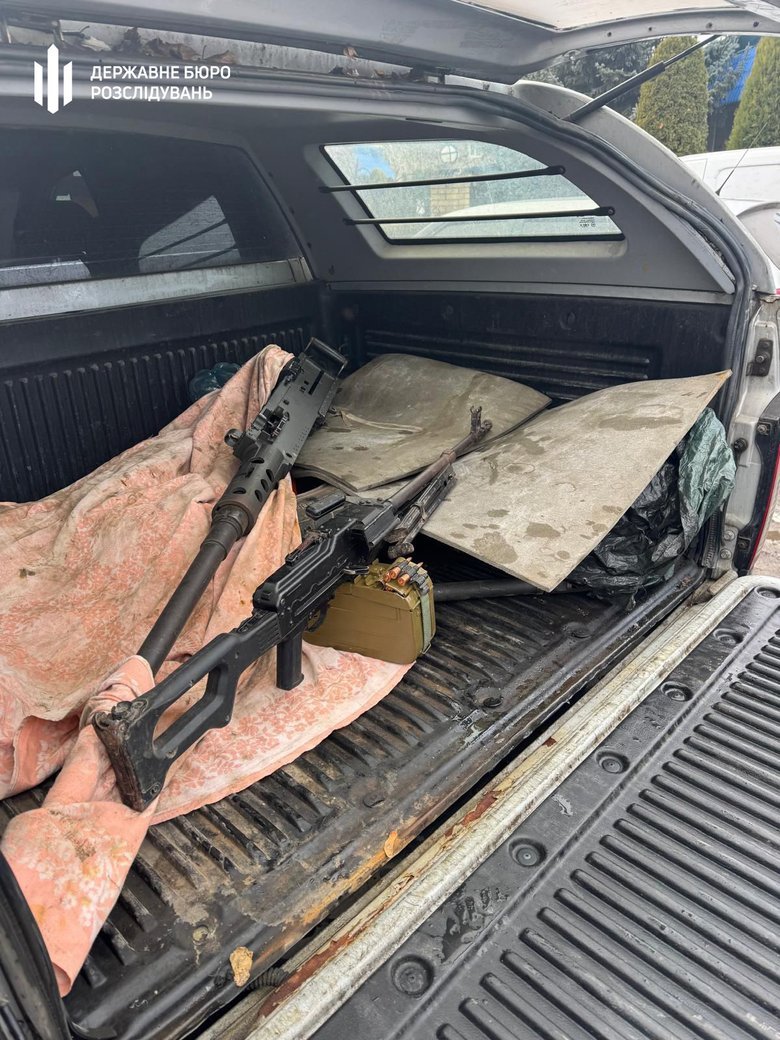 Военный продавал оружие: у него нашли более 500 дронов