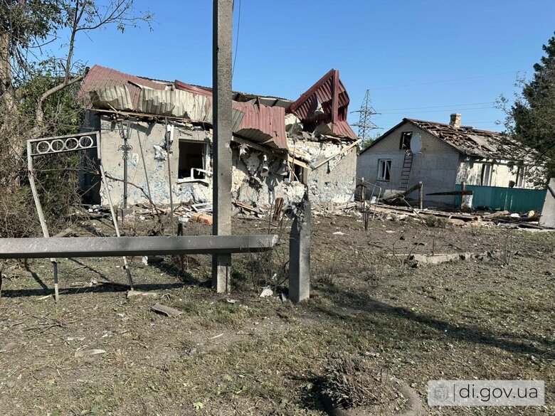 Росіяни скинули п’ять авіабомб на Дергачівську громаду Харківщини, є загиблий