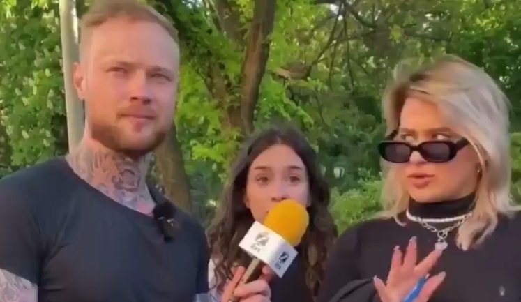 "Ходят и занимаются х#йней. Просто смешно": У Харкові дівчина назвала учасників параду вишиванок "неосвіченими людьми". ВIДЕО