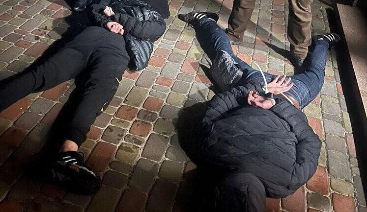 Бандити намагалися захопити в Києві паркувальний бізнес. Їх викрили. ФОТОрепортаж