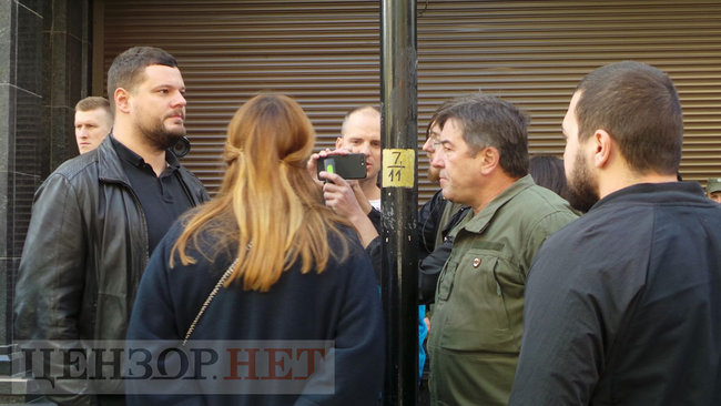 ФСБ+ГПУ=дружба?: активісти пікетують ГПУ проти екстрадиції в РФ Тумгоєва 02