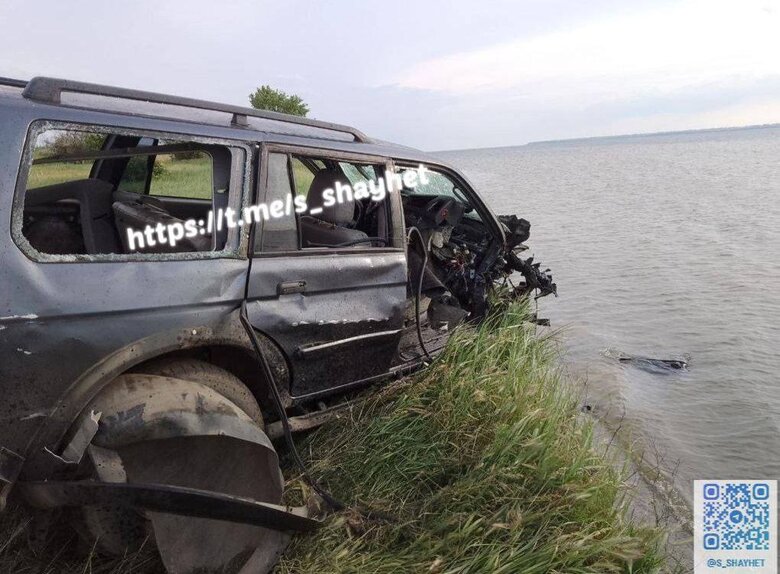 На Миколаївщині автомобіль з цивільними підірвався на міні 01