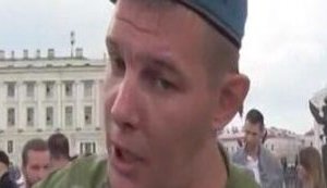 "Путин - п#дарас... Всю Россию на колени поставили перед чурками", - ВДВшники на гей-параде. ВИДЕО