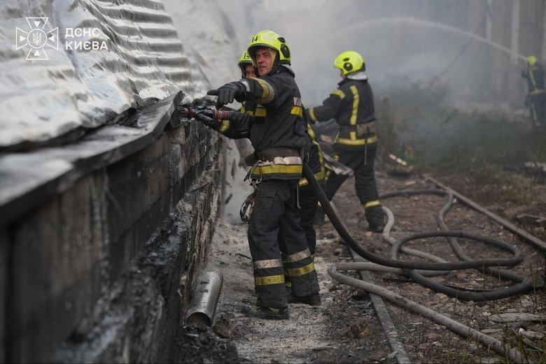 The aftermath of the strikes on Kyiv on 7 October