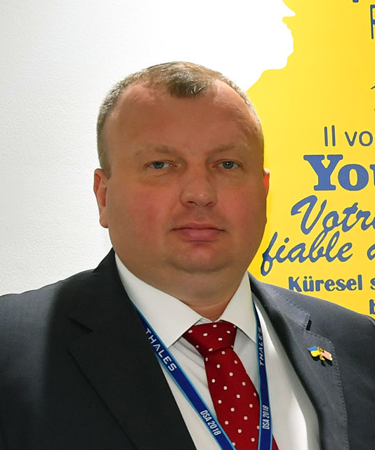 Гендиректор Укроборонпрома Павел Букин: Серые площадки нам еще нужны. Я с первого дня просил государство: помогите решить этот вопрос 01