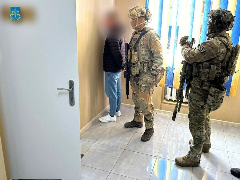 затримано прикордонника за допомогу ухилянтам