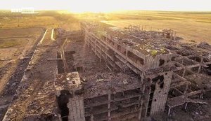 Мы вернемся, - в сети обнародовали свежие фото Донецкого аэропорта. ФОТОрепортаж