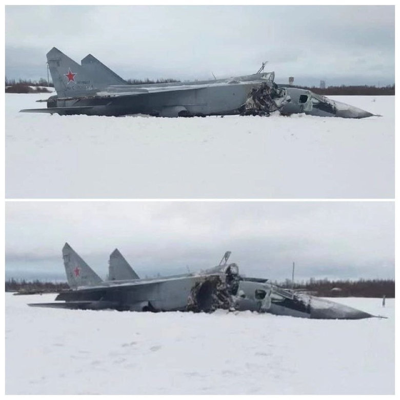 Истребитель МиГ-31 выкатился за пределы взлетно-посадочной полосы и развалился в России 01