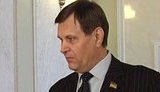Ландык: Девочки, я в парламенте шесть лет. Вы когда нибудь видели Ландыка с охранником? ВИДЕО.