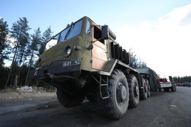 Поліція оцінює обсяг збитків, завданих лісовою пожежею на Луганщині, - Аваков 03 Поліція оцінює обсяг збитків, завданих лісовою пожежею на Луганщині, - Аваков 03