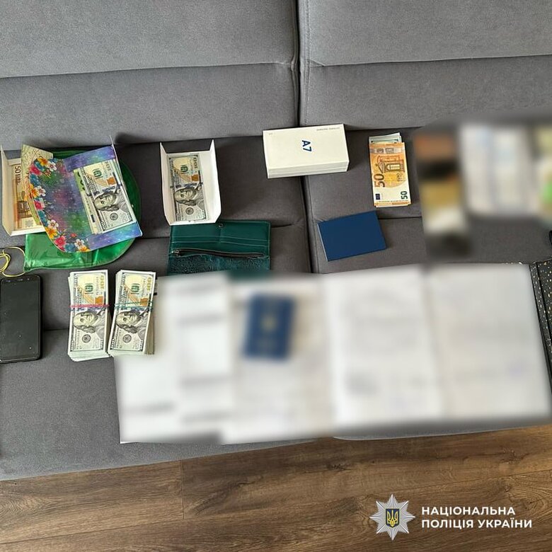 Киянин виготовляв липові документи для ухилянтів