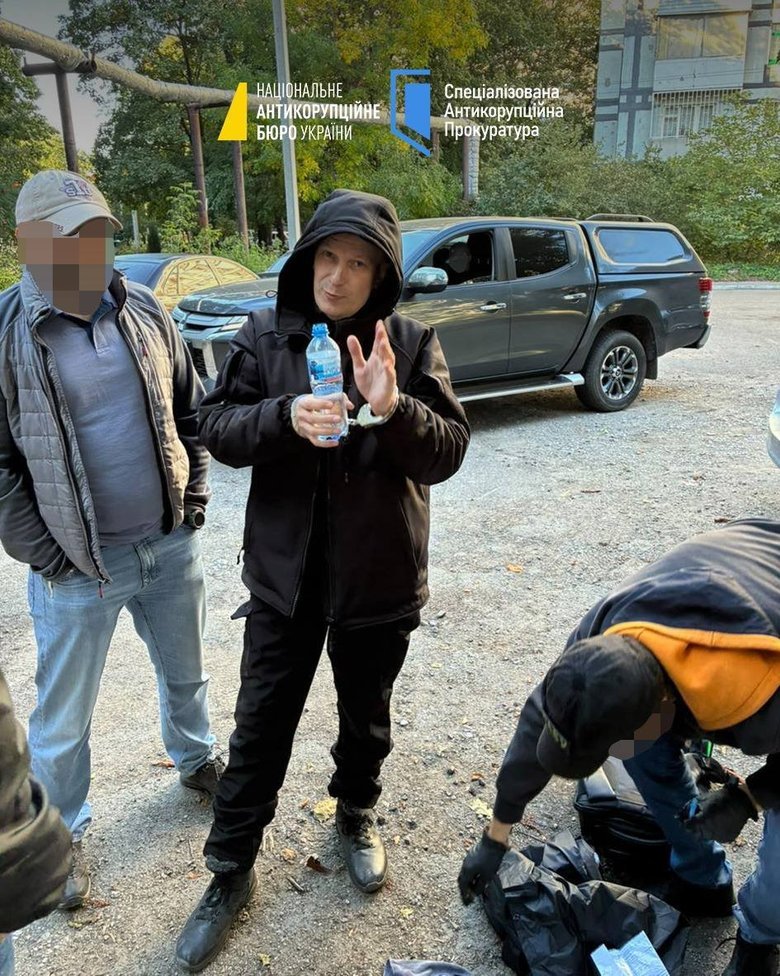 НАБУ розшукало екссуддю Леонова