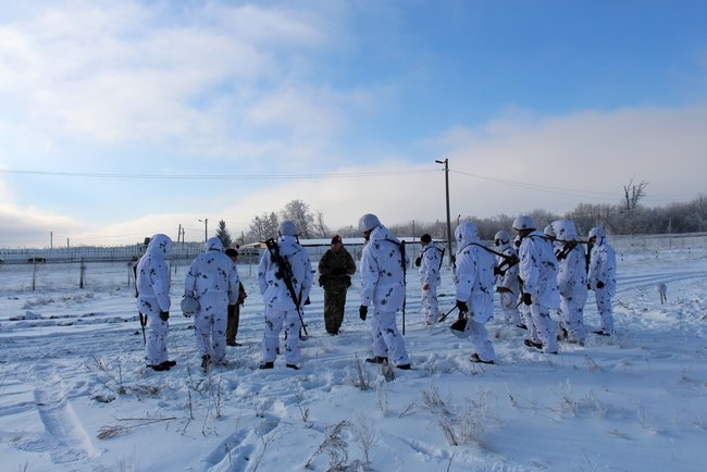 British instructors train 72nd Brigade soldiers under Orbital program 18