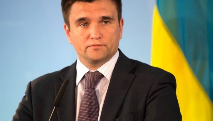 Рада отказалась отправлять в отставку Климкина