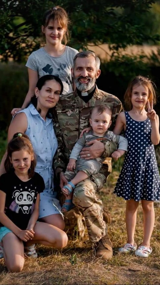 Військовий капелан, протестант Олександр Мішура: Під час обстрілу боєць, не знаючи тексту псалма, просто кричав: 90 псалом! 90 псалом!, і Господь захистив, всі вціліли 03