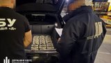 Двоє прикордонників на Закарпатті планували нелегально переправляти чоловіків призовного віку