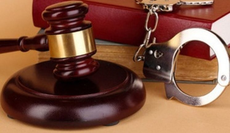 Fighting corruption, Ukraine starts to judge its judges