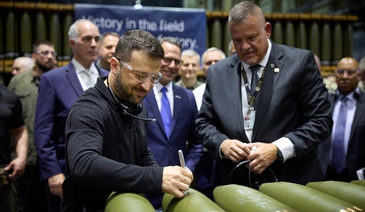In US, Zelenskyy visited plant that produces 155mm shells for Ukraine: Company will cooperate with Zaporizhzhia. PHOTOS