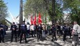 В учасників першотравневої демонстрації в Харкові кинули пакет із кефіром, - ЗМІ