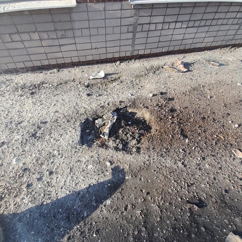 Обстрел Запорожья совершен ракетами С300, разрушения получили жилой дом, школа и объекты инфраструктуры, три человека ранены 05 Обстрел Запорожья совершен ракетами С300, разрушения получили жилой дом, школа и объекты инфраструктуры, три человека ранены 05