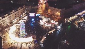Напередодні Різдва за новим стилем на Софійській площі відсвяткували Святий вечір. ВІДЕО+ФОТОрепортаж