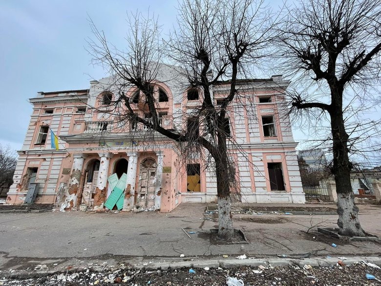 Охтирка є, вона живе і бореться, - фоторепортаж із міста, яке з першого дня стало на заваді планам РФ 02 Охтирка є, вона живе і бореться, - фоторепортаж із міста, яке з першого дня стало на заваді планам РФ 02