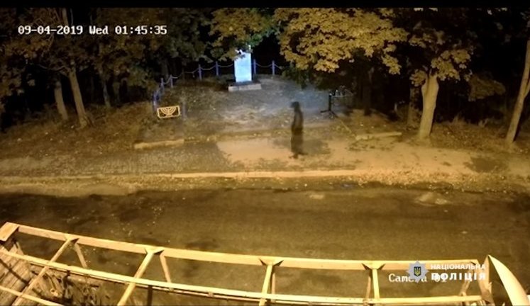 Замах на вбивство ректора Крисоватого: поліція встановлює особу зловмисника і обіцяє винагороду за інформацію про нього. ВIДЕО
