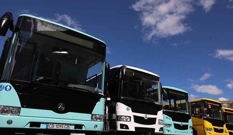 В Україні зростає попит на нові автобуси: популярні марки лютого