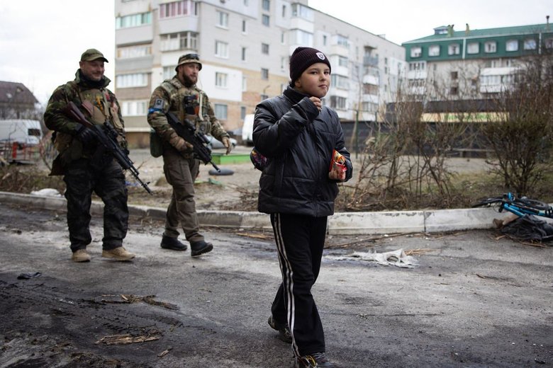 Люди не повинні бути знаряддями диктаторів. Ось за що ми боремось, - Зеленський 04