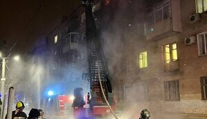 Російський "шахед" влучив у багатоповерхівку в центрі Харкова, постраждали 8 людей, серед них дитина, - мер (оновлено)