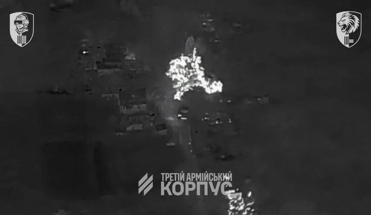 Бійці Третього армійського корпусу розстріляли з танка російських окупантів, які ховалися в будинках. ВIДЕО