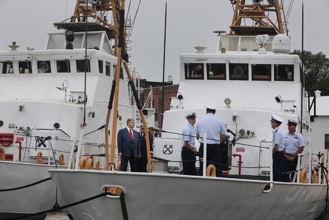 В Одессу прибыли американские военные катера для украинских ВМС 03