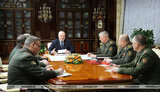 Лукашенко анонсировал совместные с Россией военные учения в феврале: отработают противостояние Польше, Украине и странам Балтии