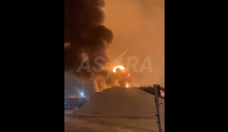 Kazan attacked by drones: residents report fire near Kazanorgsintez plant. VIDEO