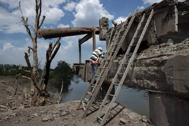 Россияне захватили еще два населенных пункта, в Лисичанске один человек убит и трое ранены, - Гайдай 04
