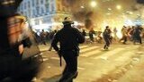 Во Франции после беспорядков началась общенациональная забастовка. ФОТОрепортаж.