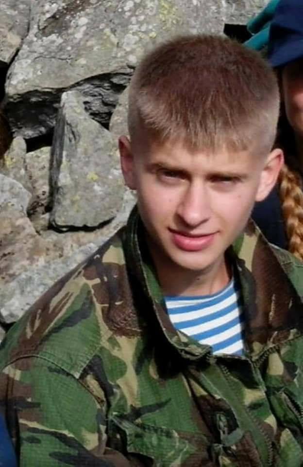 Із загиблим воїном 95-ї ОДШБр Владиславом Козченком попрощалися в Полтаві 01