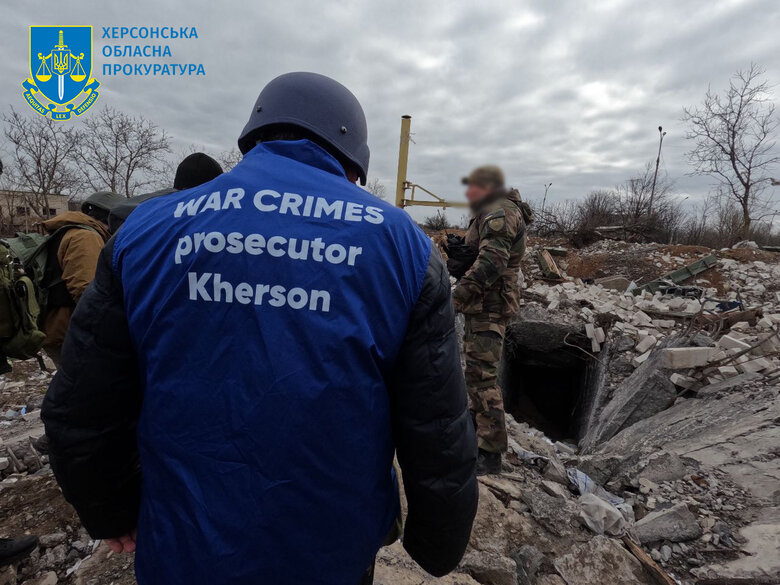 Аеропорт Херсон у Чорнобаївці зруйнований після перебування там військових РФ, - прокуратура 01 Аеропорт Херсон у Чорнобаївці зруйнований після перебування там військових РФ, - прокуратура 01