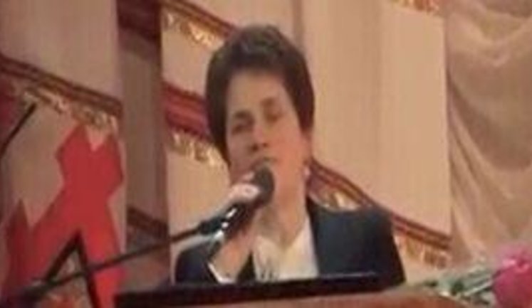 Людмила Янукович получила орден от церковников Московского патриархата и вспомнила о венчании с Виктором Федоровичем. ВИДЕО