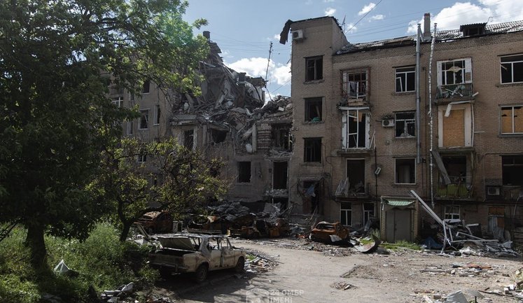 100% многоэтажек повреждены: в Дружковке приостановили оказание услуг по содержанию домов