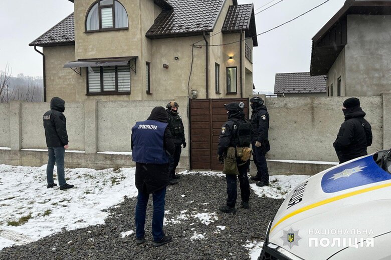 На Буковині ліквідовано канал контрабанди наркотичних лікарських засобів із мільйонними оборотами