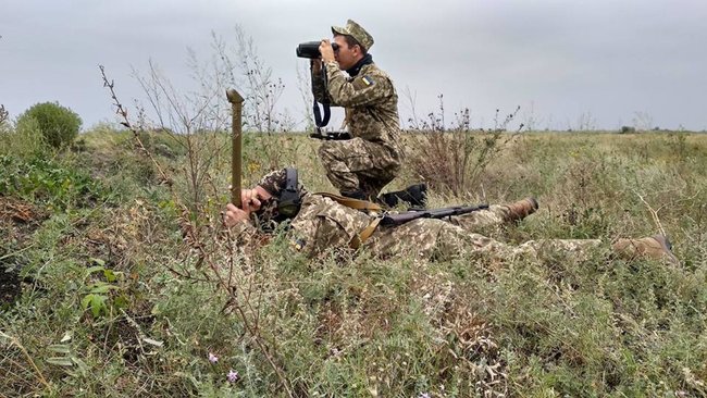 Ukraines Ground Forces commander: Military presence along Azov Sea coast bolstered in response to Russias aggressive behavior 08