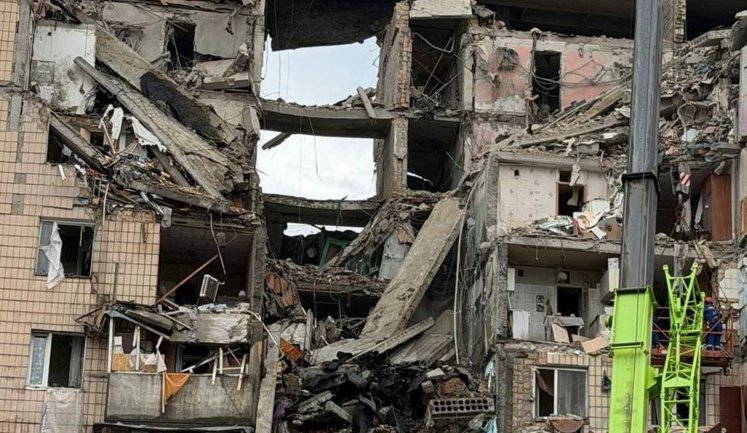 Последствия ночной атаки РФ на Киев: количество погибших возросло до 11, пострадавших уже 46, эпицентр попаданий – Дарницкий и Подольский районы. ВИДЕО+ФОТО