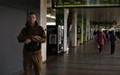 Будні київського залізничного вокзалу: ротації грабіжників, "закладки" у камерах схову та побори з таксистів